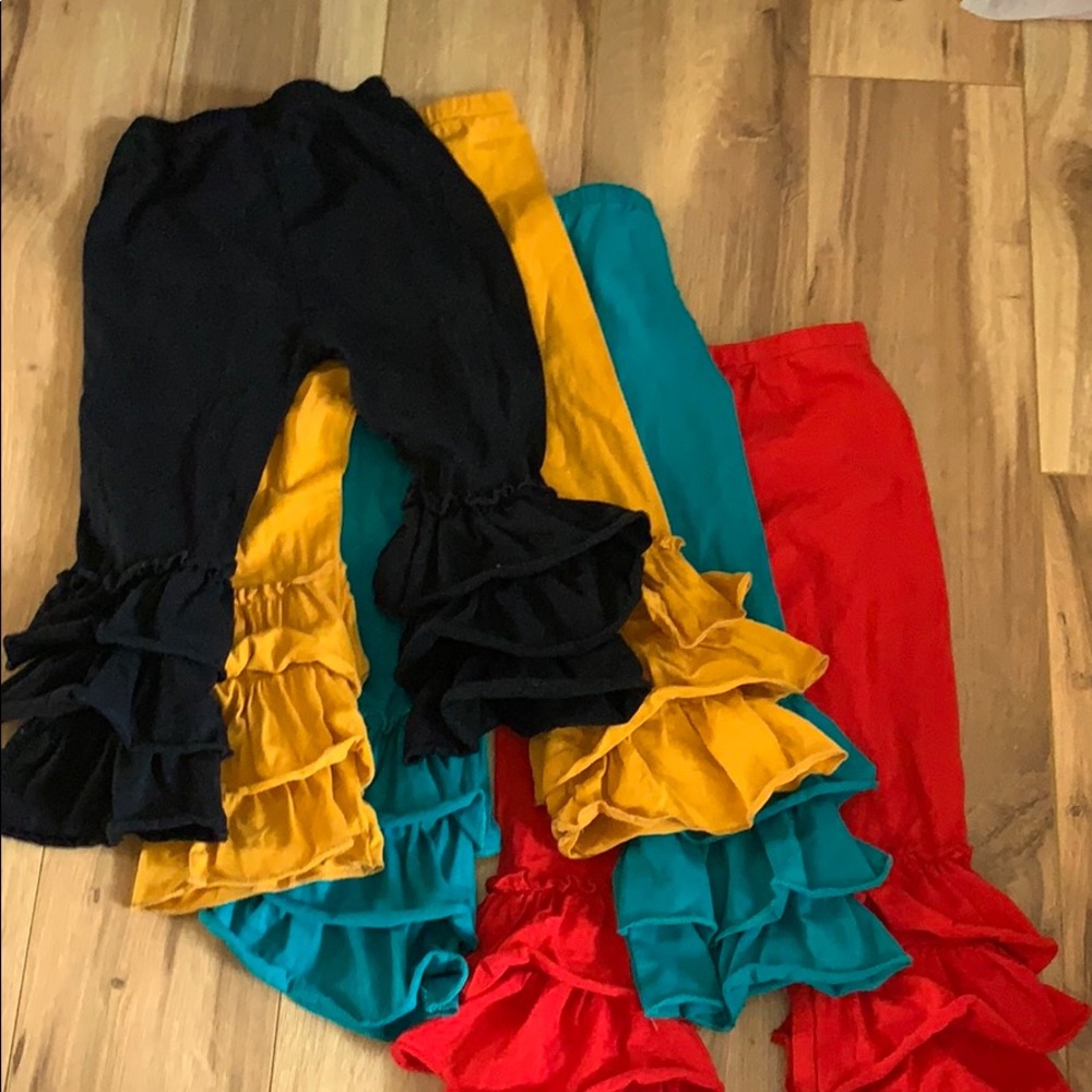 Size 2 ruffle pants no brand